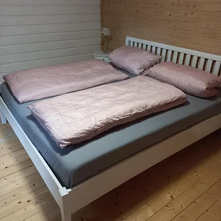 Gemutliches Holzhaus Semesterbostad *