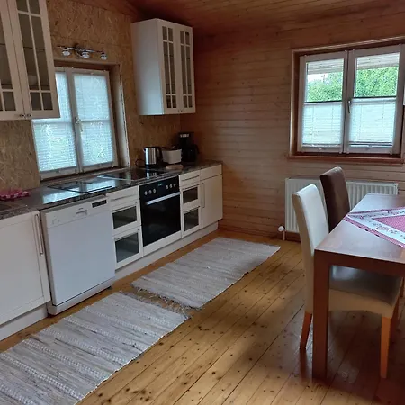 Semesterbostad Gemutliches Holzhaus *